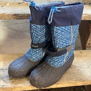 Kids size 5 ll bean boots